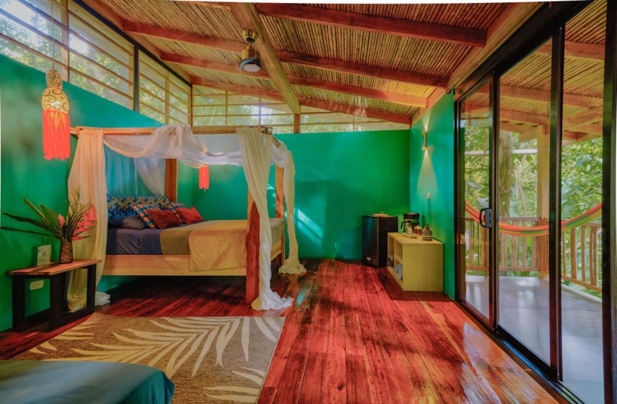 La Shamana - Ecological Concept In Jungle